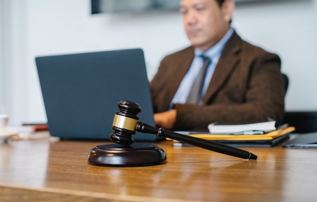Perda da função pública em casos de improbidade administrativa. Quando acontece?